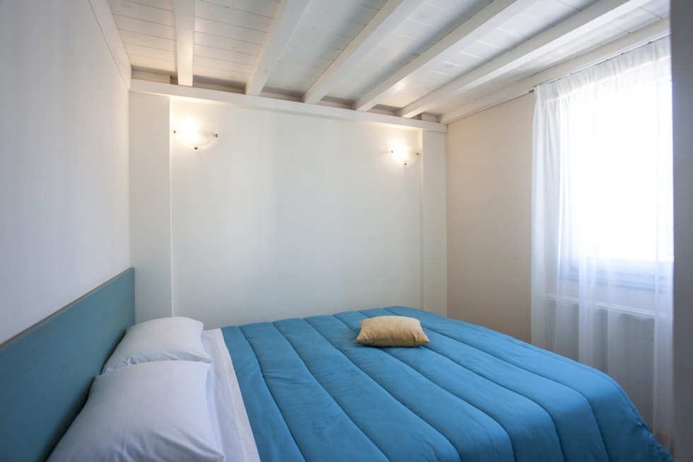 MedHomes Santorini Apartments - Low Cost Santorini Hotel